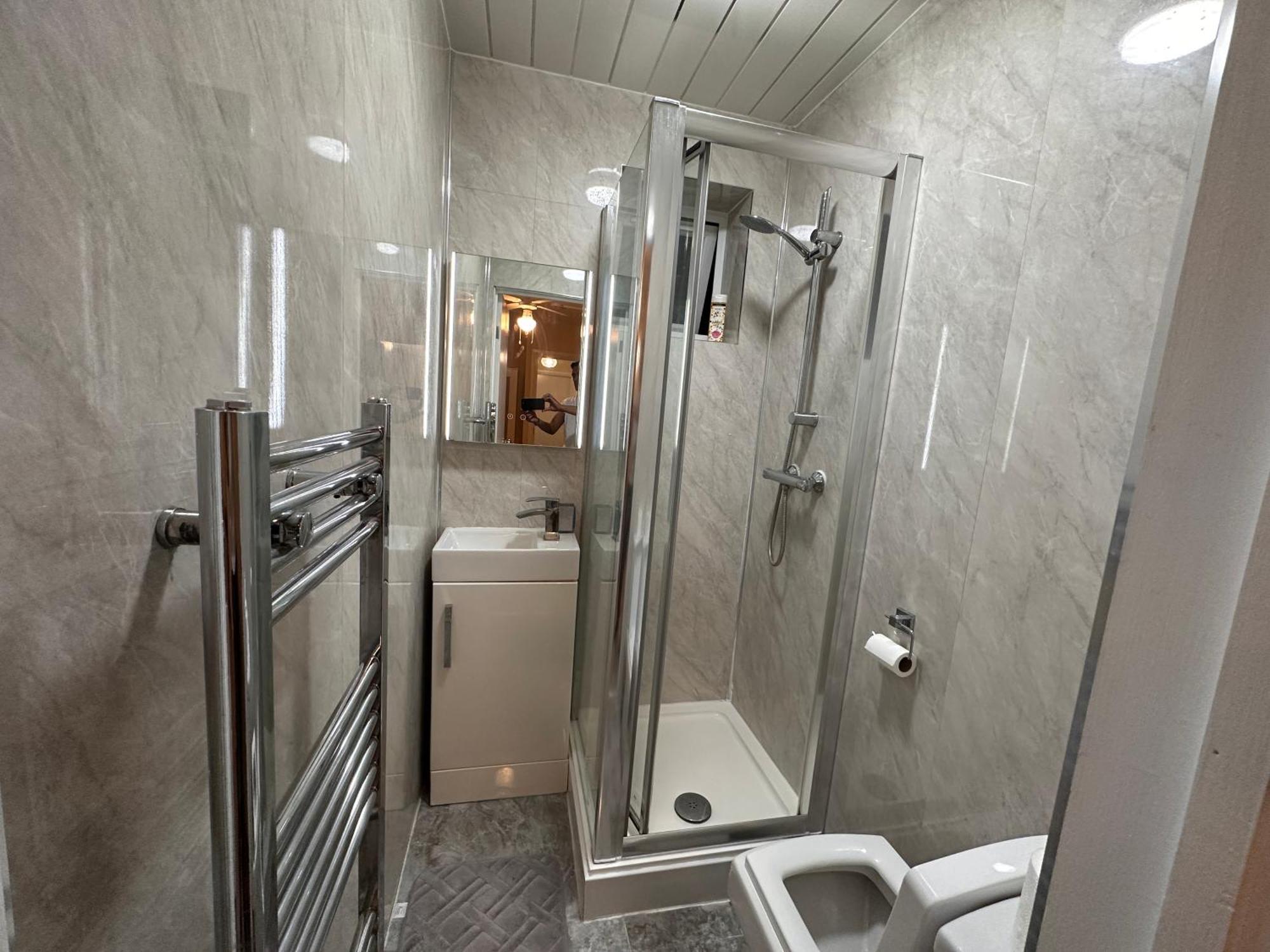 Case de vacanță 5 Bed 5 Bath / Brick Lane E1